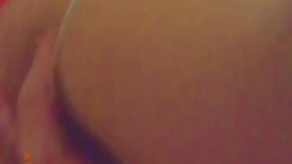 Gushy twerk finger fucking 