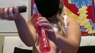 Making myself cum with my new toy 