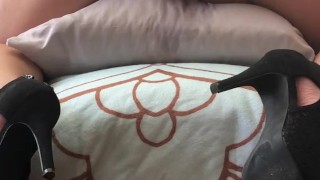 Naughty Milf solo with her pillow and vibrator!