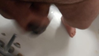 Pissing my pants in the bath, then cumming in them