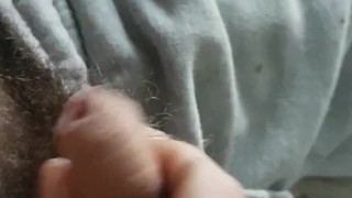 Quick wank on settie