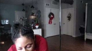 Micro Twerking to Drake's "War"