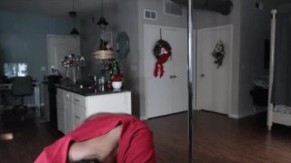 Micro Twerking to Drake's "War"