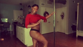 Micro Twerking to Drake's "War"