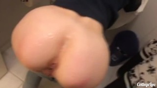 AMATEUR COUPLE FUCKS DURING CHRISTMAS DINNER-D's 25 Days of Christmas Day20