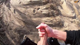 GIRLFRIEND GIVES RISKY QUICK HANDJOB AT A PUBLIC BEACH