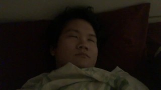 i'm alone in my room on Christmas