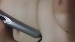 Chubby white girl fucks her massager!!!
