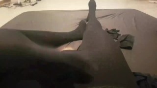 Wichsen in Nylons