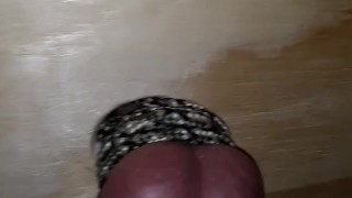 Gloryhole Ballbust
