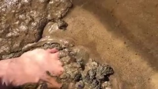 Muddy feet 