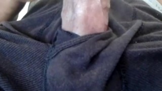 Watch daddy jerking off and moaning on new years day 2020