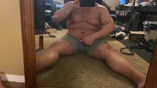 Fat guy cums