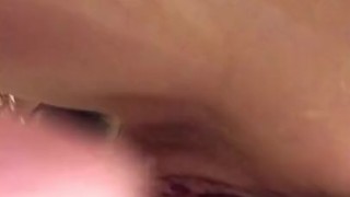 Hot babe has intense orgasm with her new toy