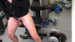 very short Video' 34 ** hot CUM LOAD at the GYM **