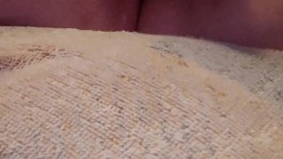 Latina MILF quirts