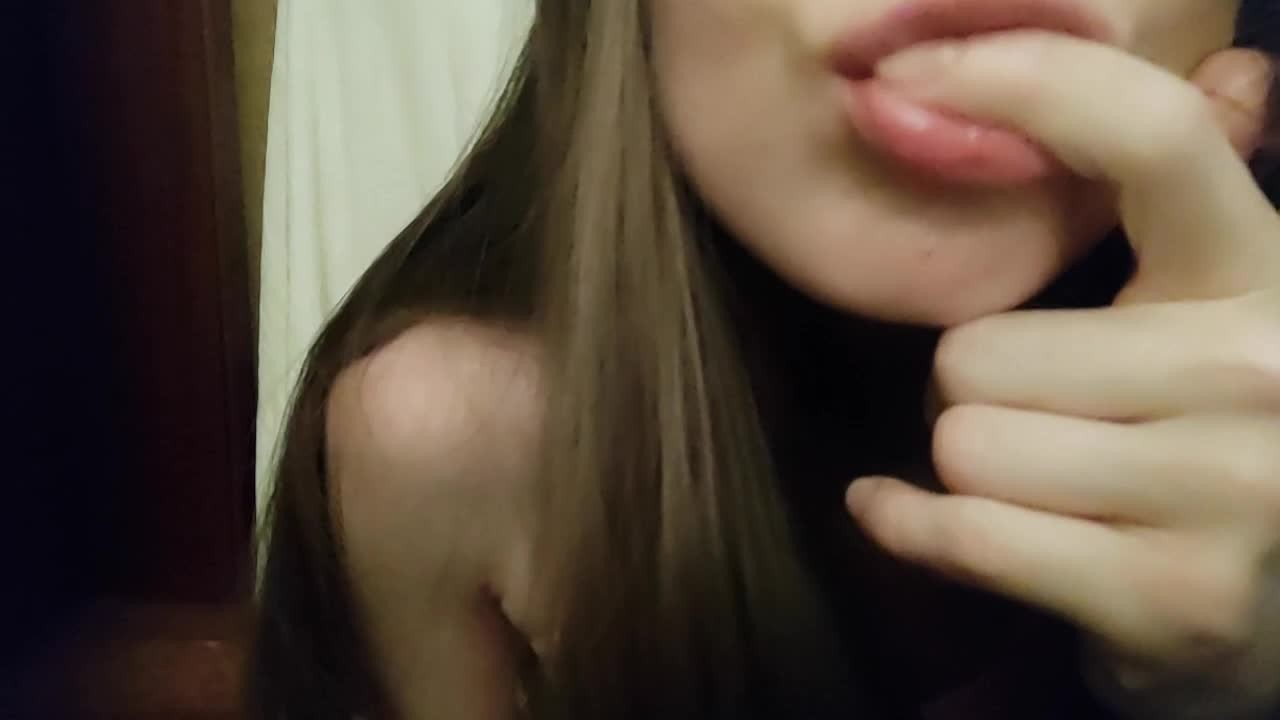 Sloppy finger sucking and spit drool ASMR mouth sounds - Darmowe Filmy Porno  - YouPorn