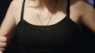 She flashes her boobs when the club closes