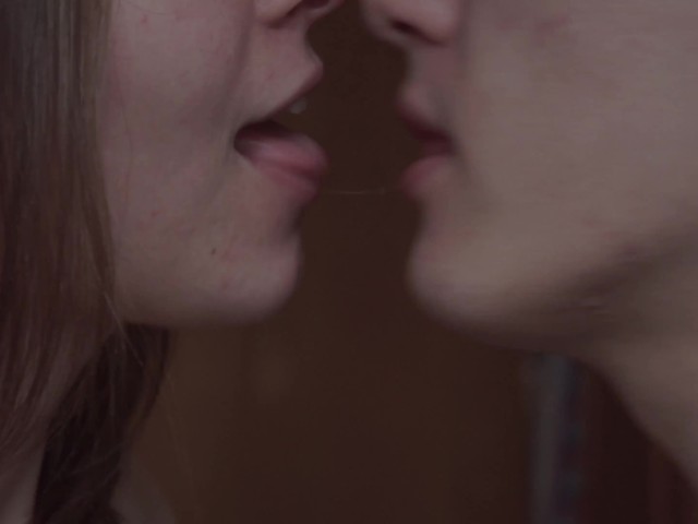 640px x 480px - Nipple Sucking Sloppy Romantic Kissing and Neck Licking Nympho Couple -  VidÃ©os Porno Gratuites - YouPorn
