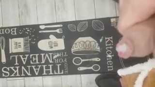 Naughty kitchen wank