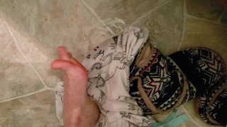 Nasty Milf Pisses In Bathroom Sink Before Bed