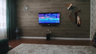 Сводная сестра отсосала пока мамы нет дома