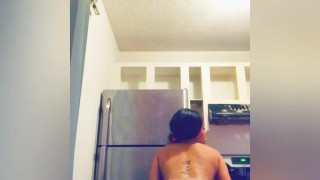 pretty Freak Claps Ass and gives blowjob