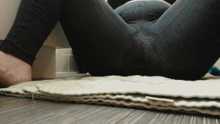 Peeing my panties and leggings