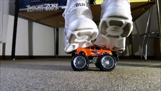 Toycar Crush with Buffalo Sneaker (Trailer)