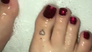 My feet in the shower 