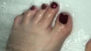 My feet in the shower 