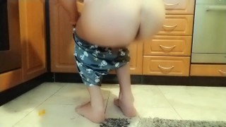 Gummy bears vore - swallow , put inside ass and cumshot on little gummies