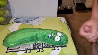 Pickle Rick facial