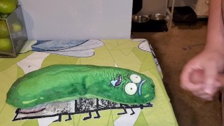 Pickle Rick facial
