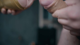 Big veiny white cock fucking fleshlight. Lots of cum!!! 4K