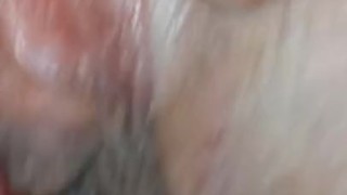 Киска и клитор очень крупным планом, мельчайшие подробности