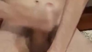 Милый русский подросток дрочит и кончает