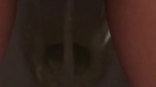 مصرية كسها مولع نار و عم تفركو و تصيح يا لهوي دا صار فحم