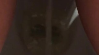مصرية كسها مولع نار و عم تفركو و تصيح يا لهوي دا صار فحم