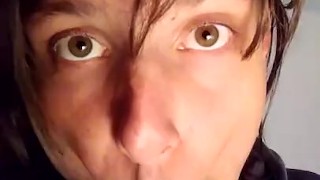 Bisex male suck toothbrusher for make you excited