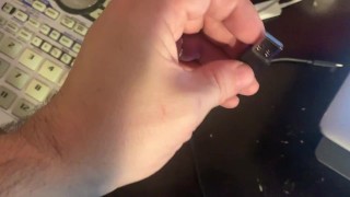 Naughty USB-C Plugs Get Sassy If Plugged In Wrong