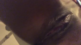 Ebony Pussy play in shower 