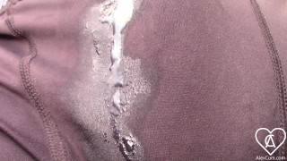 Eyaculando con los Leggings PUESTOS y Gemidos Ricos