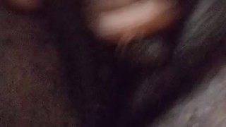 Quick masturbate while gf in shower