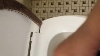 21 old virgin masturbate to his step sister in bathroom