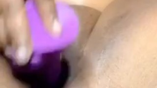 Ebony Slut Creates Waterfall 