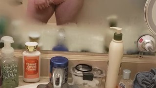 Eliza fresh out of the shower ready for daddy