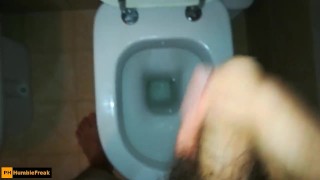 Just a quick horny moment tonight with unexpected cumshot