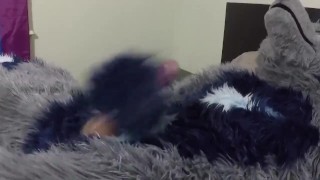 Insano Pawing
