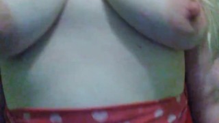 Oiled up Titties
